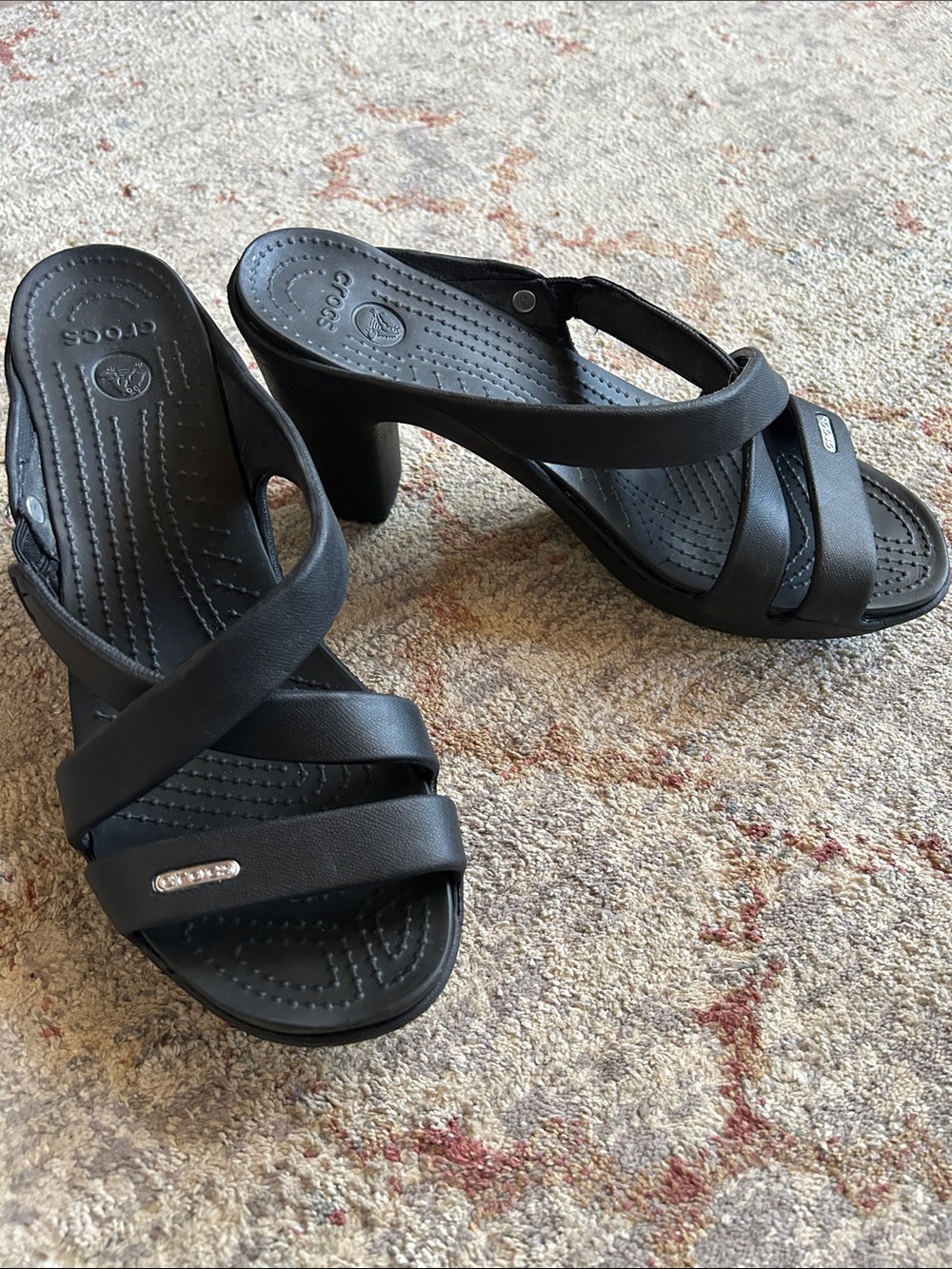 CROCS Women’s Cyprus IV Black Strappy Block Heel Sandals 7 W